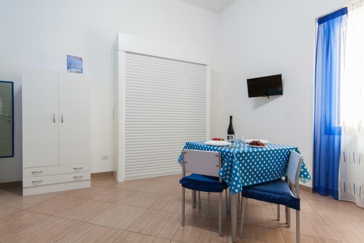 Casa Vacanze Del Golfo كاستيلاّماري ديل غو المظهر الخارجي الصورة