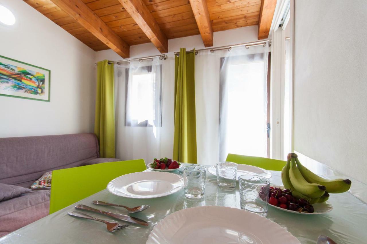Casa Vacanze Del Golfo كاستيلاّماري ديل غو المظهر الخارجي الصورة